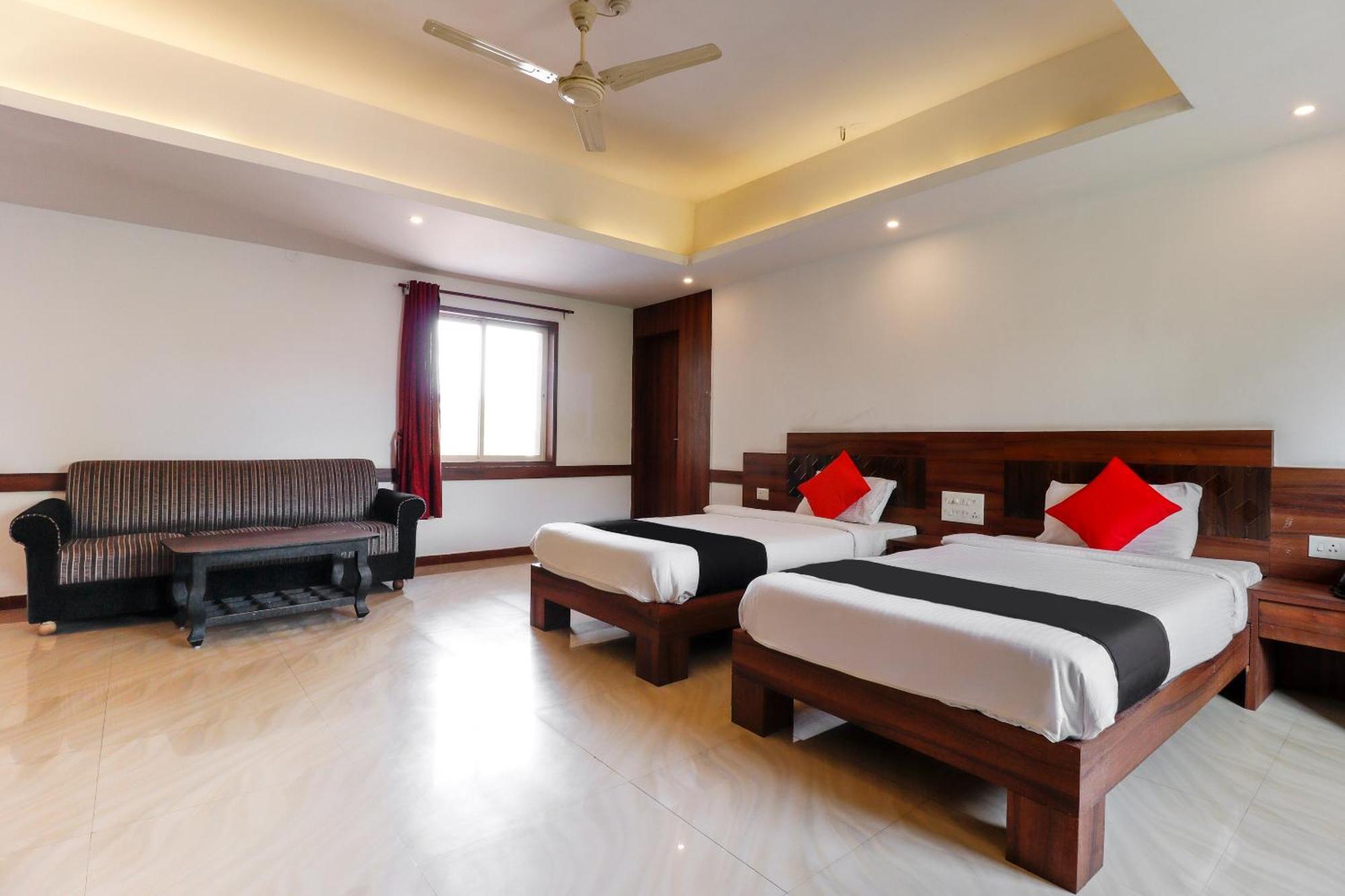 แคปิตัล โอ 71598 ไสอารยา เรซิเดนซี Hotel มังคาลอร์ ภายนอก รูปภาพ