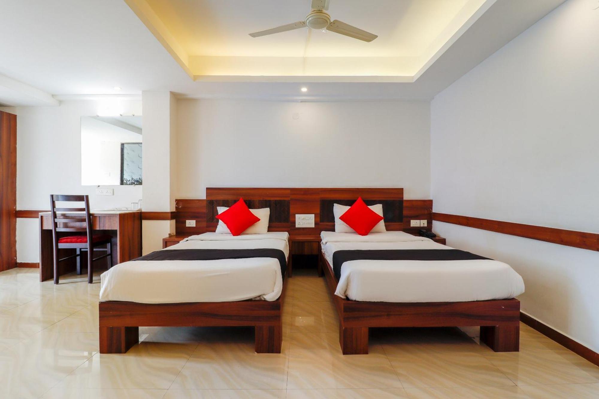 แคปิตัล โอ 71598 ไสอารยา เรซิเดนซี Hotel มังคาลอร์ ภายนอก รูปภาพ